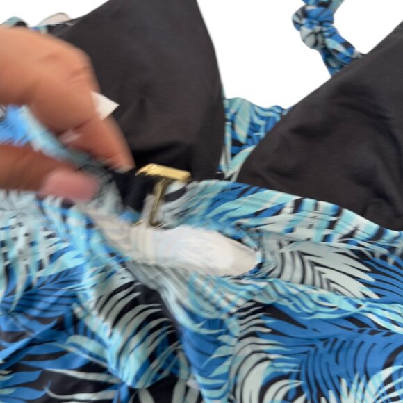 Time & Tru Womens Blue Tropical Print Ruffled Halter Swimsuit S (4-6) - Picture 9 of 11